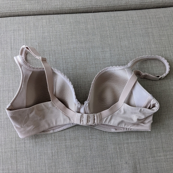 Triumph nude tan t shirt tee bra 34B c063 - Picture 4 of 7